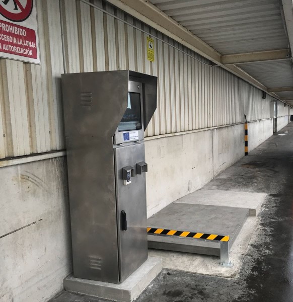 Logistics weighing and control